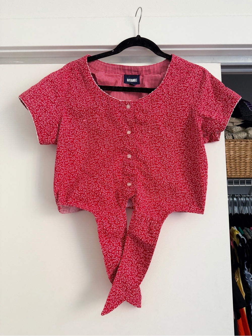 Gitano Pink Floral Button-Front Tie Hem Top